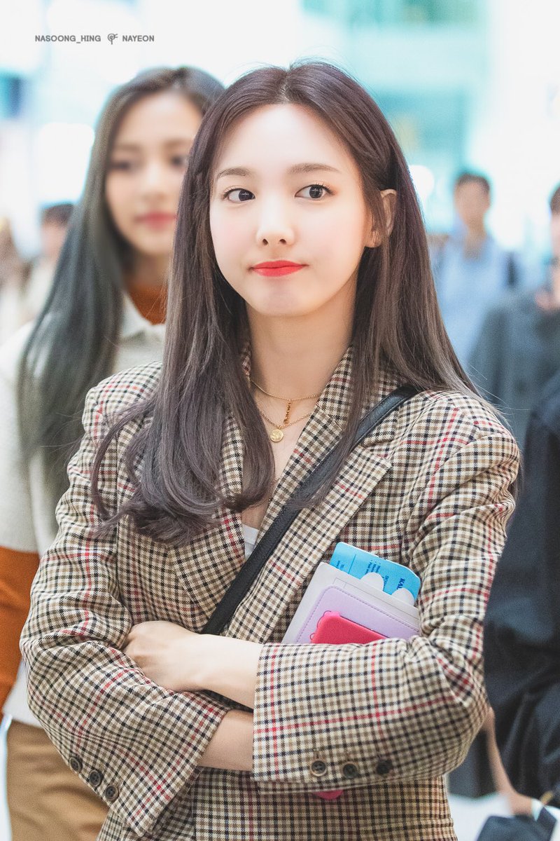 idolsilike's tweet photo. 191022
Nasoong_Hing

#나연 #트와이스 #Nayeon #TWICE https://t.co/gslmv5pu3a