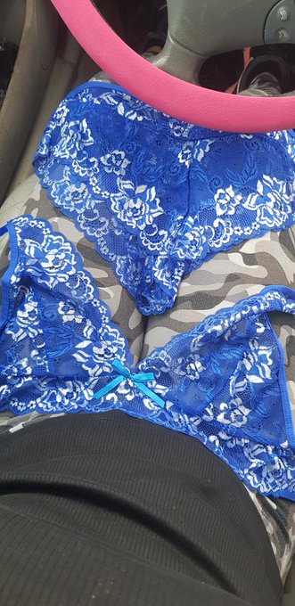 merci Vincent  j'adore recevoir des cadeaux d&egrave;s le matin :)))) Mercii https://t.co/LDaqpIjAFV<a href="/tag/xbiz"class="tags"><span>#xbiz</span></a><a href="/tag/crypto"class="tags"><span>#crypto</span></a><a href="/tag/pokmi"class="tags"><span>#pokmi</span></a><a href="/tag/pokenarmy"class="tags"><span>#pokenarmy</span></a>