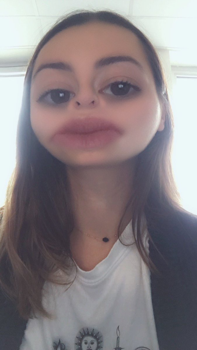Bluegnac1's tweet photo. A la découverte d’Andréa, 21 ans, la douceur.. ahahah, elle ne connaît pas. Mais ne vous inquiétez pas, elle ne mord pas 🤭
https://t.co/UchJBo8iqo https://t.co/mdlgttGRwZ