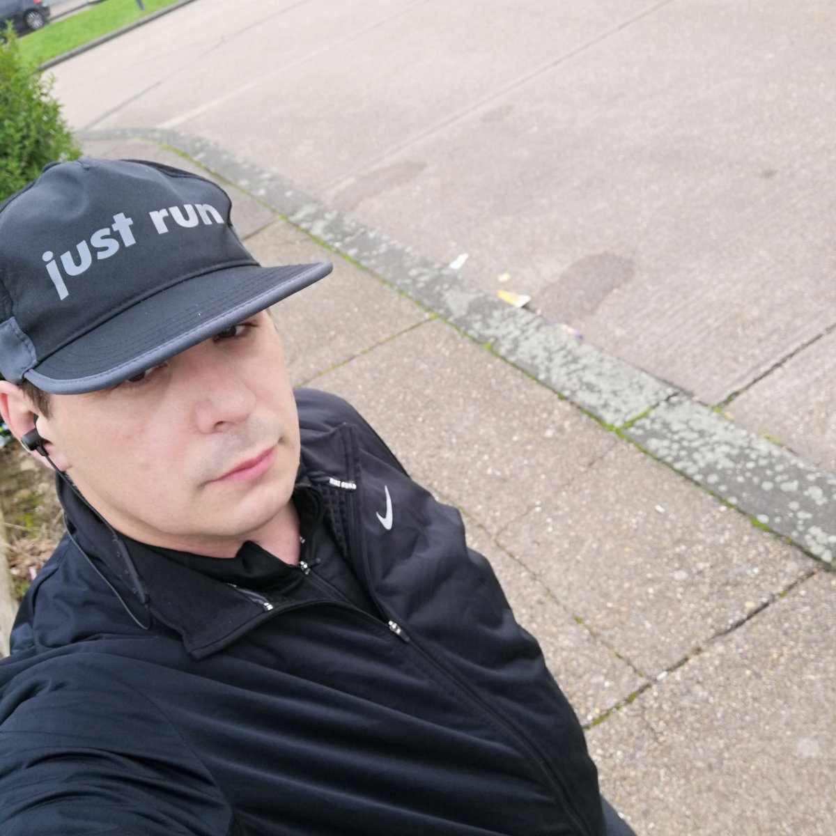 SportsMassage74's tweet photo. Maybe getting colder. But get out there and run. Your brain and body will thank you.

#justrun #runner #runningsofinstagram #running #training @runthroughuk @BrightonMarathn @officialbighalf @hackneyfitfest https://t.co/ZiLN3C4tLV