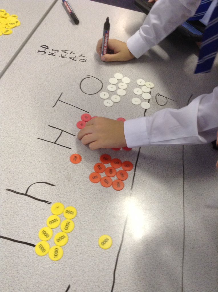 Steadlaneschool's tweet image. Year 5 applying their subtraction knowledge! #counterseverywhere #explainit