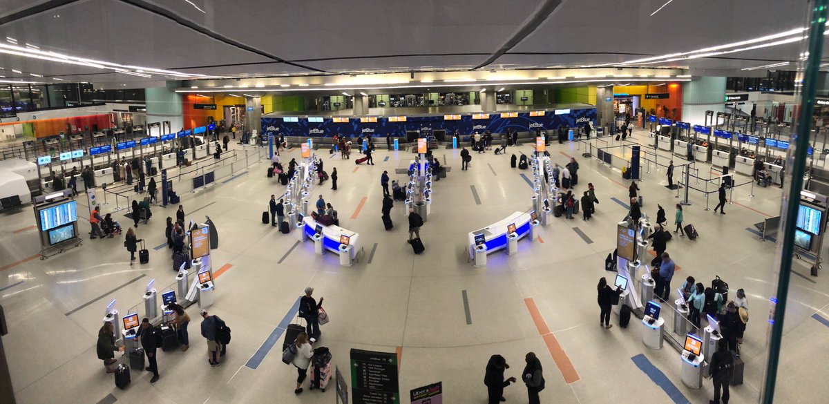 ⁦<a href="/HelloJetBlue/">HelloJetBlue</a>⁩ Day 2 Fleet Launch challenge underway.  The customer experience begins here in BOS, however the preparation for this morning’s launch began yesterday.  Thanks to the over 3800 BOS CM’s who help support this operation day in and day out!  FL100, Lets Go!