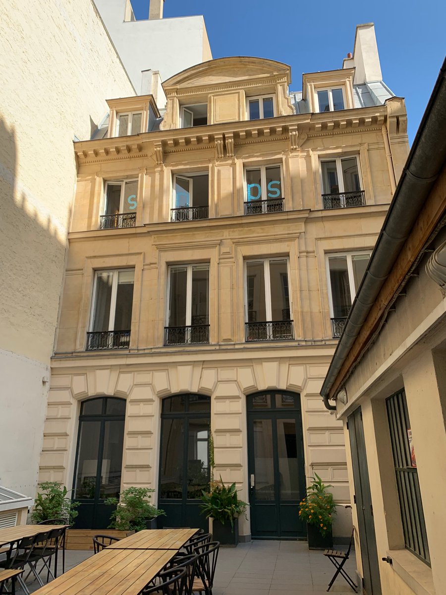 #berlindigitalgoesparis visited yesterday companies using #AI for #data #marketing at <a href="/artefactgroup/">Artefact</a>, #private #voice platform at <a href="/snips/">Snips</a> and emotion recognition at  <a href="/DatakaLab/">Eric 𝕏</a>.
Thanks for sharing with our #Berlin delegates to build future int'l collaborations! 🇩🇪🤝🇫🇷 
<a href="/medianetbb/">medianet berlinbrandenburg e.V.</a>