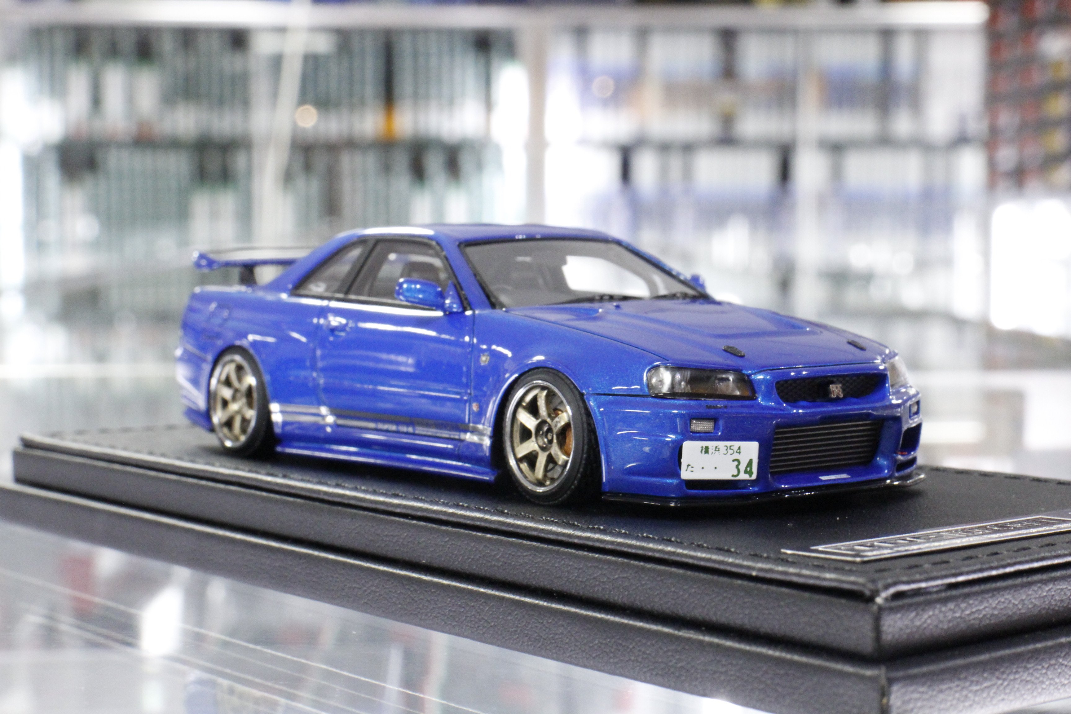 ポストホビー厚木店 イグニッションモデル新商品 Top Secret Gt R Bnr34が入荷しております ノーマルr34 もカッコイイですが ローダウンやカスタムホイールが施されると一段とかっこよくなりますね 真 日産 Gtr R34 ミニカー T Co