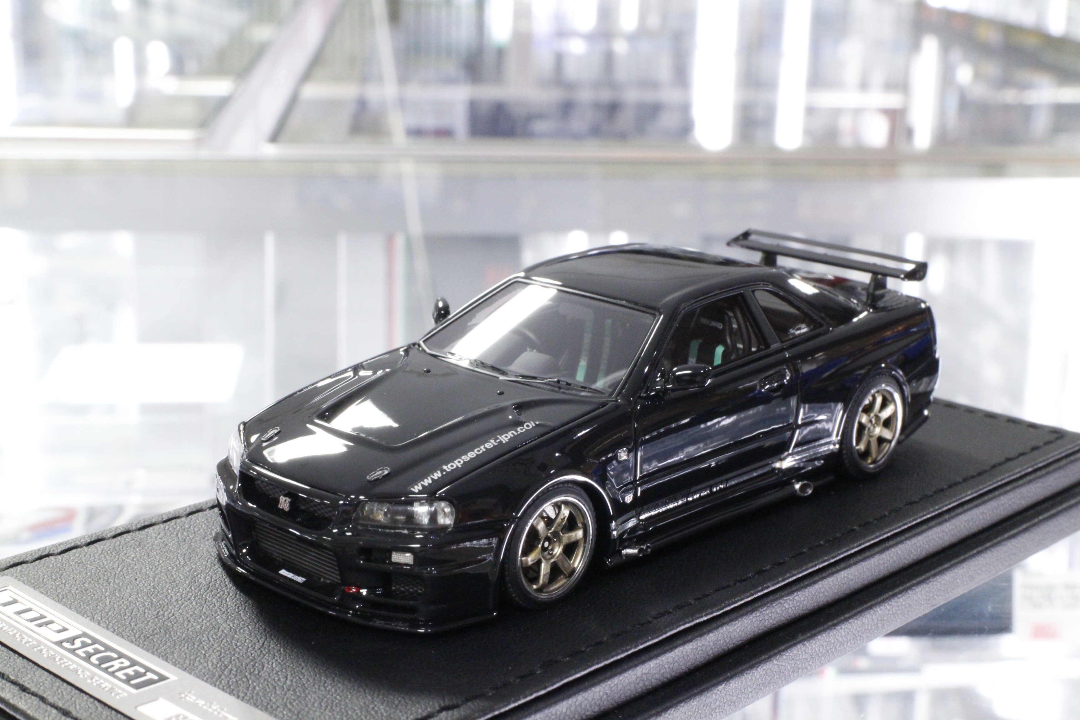 ポストホビー厚木店 イグニッションモデル新商品 Top Secret Gt R Bnr34が入荷しております ノーマルr34 もカッコイイですが ローダウンやカスタムホイールが施されると一段とかっこよくなりますね 真 日産 Gtr R34 ミニカー T Co