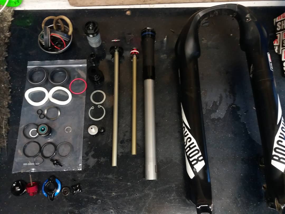 BuildCycleWorks's tweet image. One of last week's big jobs; Full service on the pivots, forks and dropper post on this YT Capra. 

Still some spaces available for servicing and repairs of any scale over the next couple of weeks. Book in to get your bike ready for whatever the season brings.

#Buildcycleworks