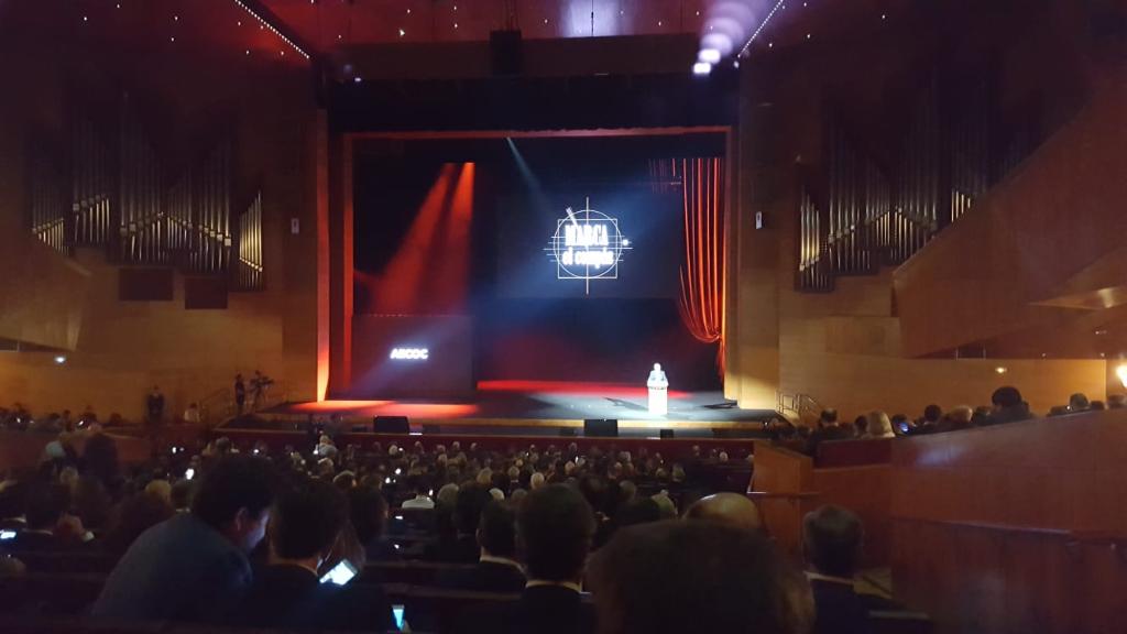 NielsenIQSpain's tweet photo. Javier Campo: "La #productividad española es un 15% menor que la media europea y los salarios también. Para incrementar productividad es imprescindible la #innovación". Abre en Bilbao la edición 2019 de #ConAECOC @AECOC_ES https://t.co/5nvJoP2vPS