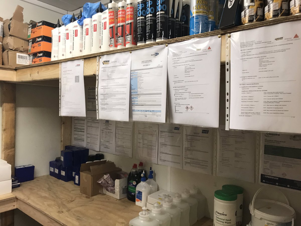 Danny_Hunt_GTP's tweet photo. It’s great to see such pride taken in presentation. It’s  a quick win but sets a clear standard on what you expect from the team. Well done Jason down at our Wellingborough development @gtpartnerships #teamgtp #COSHH https://t.co/2pAqnyZmLk