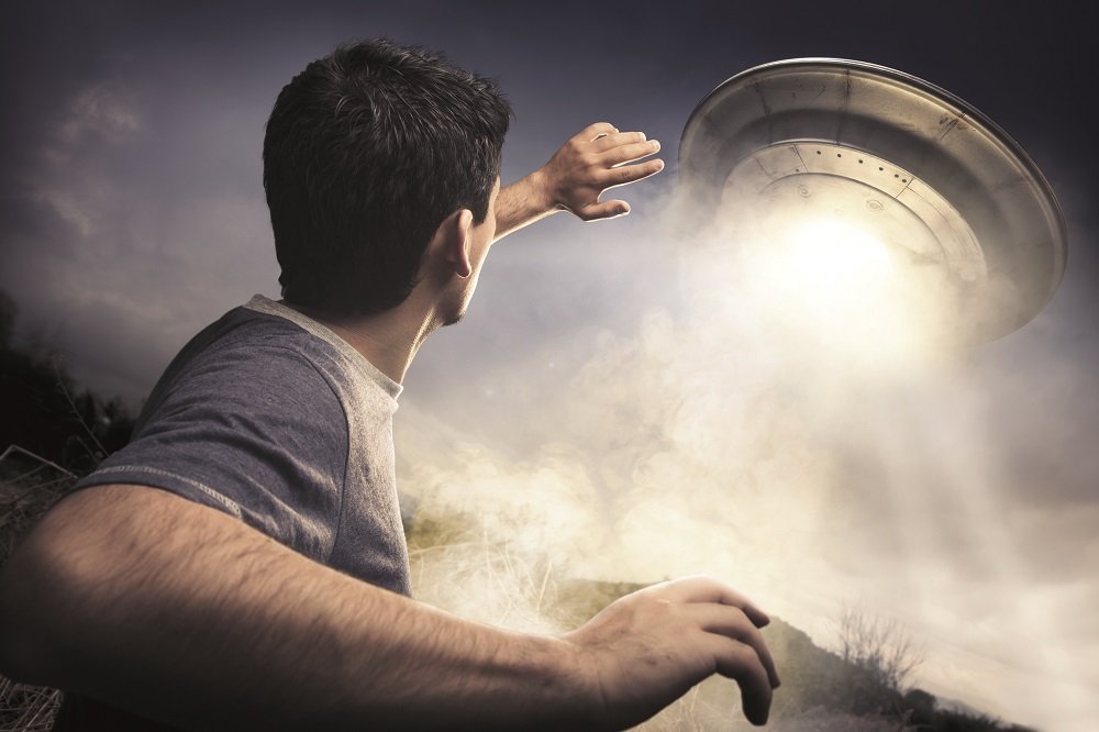 ANDborough's tweet photo. Could you survive an alien invasion? Find out at Invasion from Planet X, this Fri 25/10 at North Down Museum! Expect aliens, escape rooms, challenges, music &amp; more at this fun event! Over 18s. Tix £10 https://t.co/vtlEKDHg8N #TheLateShift https://t.co/ZcIUZbnXqo