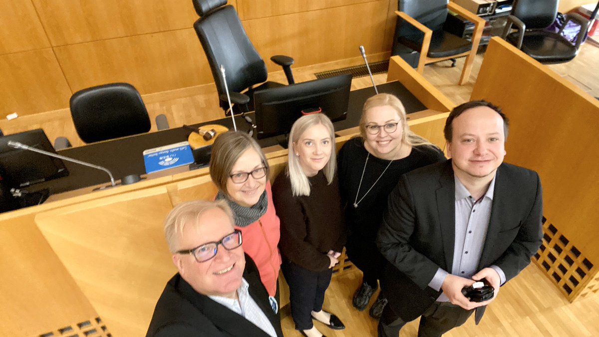 kimmorousku's tweet photo. #Digiturvakiertue @Kuopionkaupunki II-näytös - ensi-ilta - ei siis ”Potaskaa” vaan ”Täyttä asiaa” @VRK_Uutiset #JUDOhanke #ECSM https://t.co/1SjtJPcTgQ