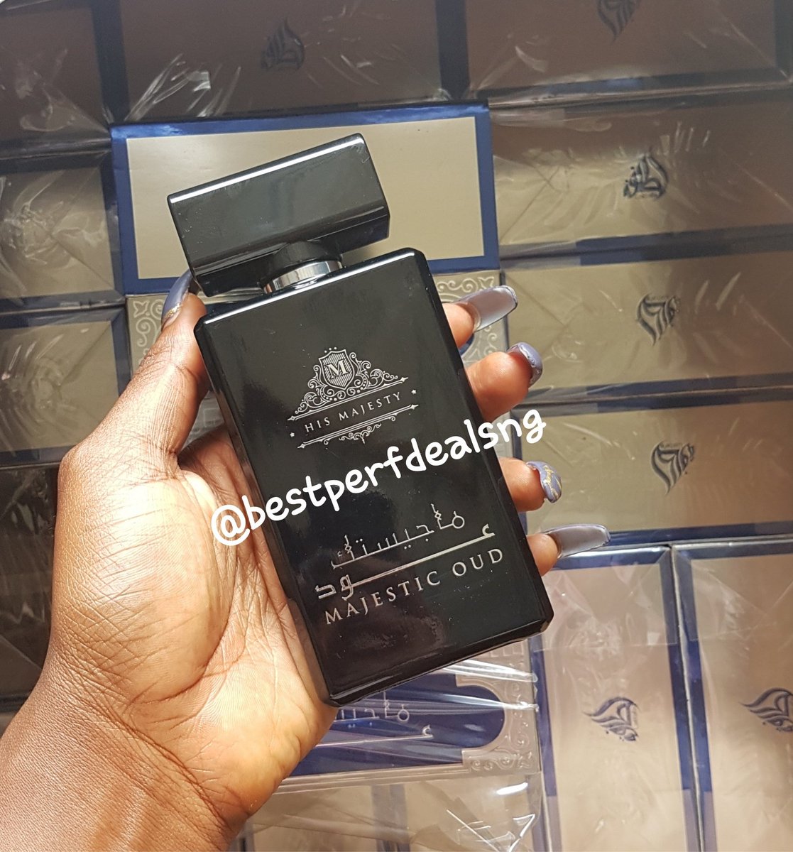 Lattafa Majestic OudAmber with the perfect kind of sweet.Very unisex.N5800Free Delivery  #Prechristmassale2019 #bestperfdealsng