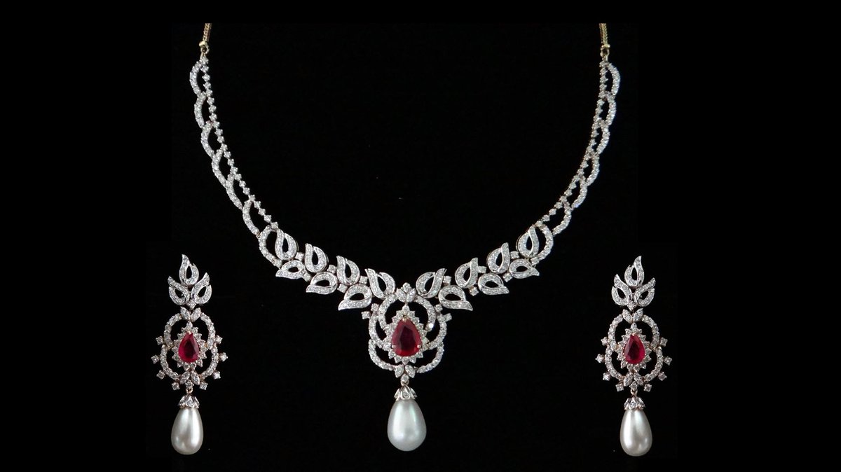 ammazzame's tweet photo. Bring out your inner grandeur with our elegant #pearl jewellery.
Pearl #earrings are the perfect gift for any occasion.
#jewellery #madeeasy #indianfashionblogger #jewelleryblog #jewellerybloggers #finejewellery #jewelrybloggers #goldearrings #indianjewelry #goldjewellery https://t.co/9J6GVolfdZ