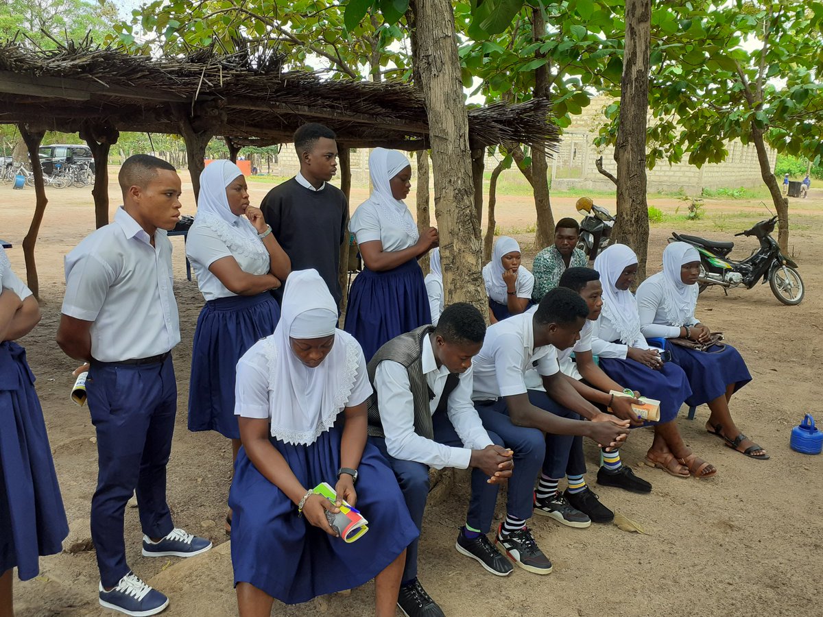IssahakuAbudul1's tweet photo. Assessment of #collegesofeducation in Northern Ghana to access the #TransitionSupportFund for their PD & upgrading on-going. Tutors & Mentors demonstrating great #Teacherprofessionalskills. #ReflectiveSessions being held. @robinedwardtodd @TTELGhana @NoshieKlu @ASKwaku https://t.co/hwquM1i0kp