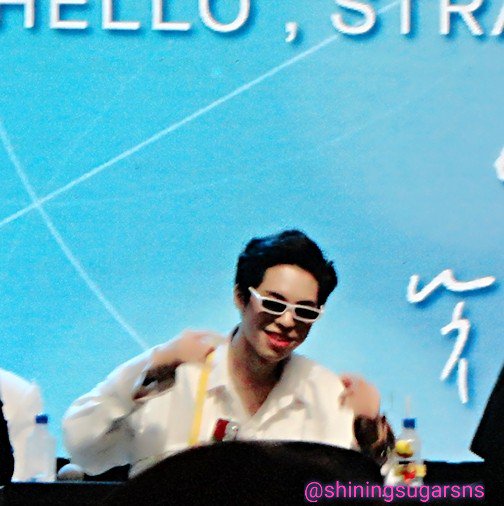 shiningsugarsns's tweet photo. #CIX #CIXHelloStrangerinJKT #FANSIGNMEETING #BX https://t.co/aE9IXK7v2p