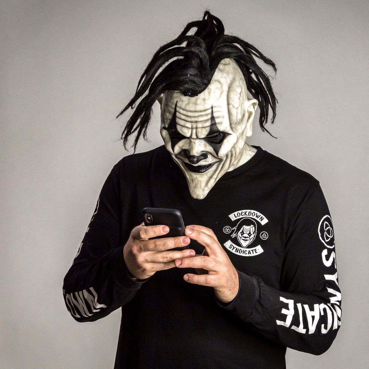 Deciding what to be for #Halloween 👻