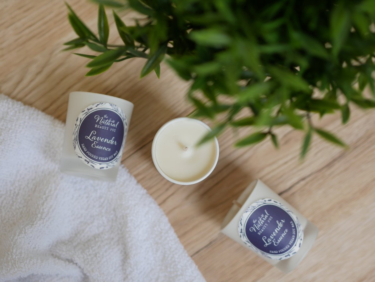 Fastlabelscouk's tweet image. It&apos;s the perfect time of year for candle lit nights, so why not head over to @TheNBPot to shop their soy candle collection. While your browsing, take a look at their labels we created, we can&apos;t get enough of them!  

#FastLabels #ProductLabels #CandleLabels