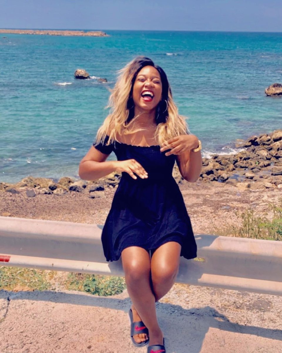 Stringz_Beat's tweet image. I am not new here, neither do I have boobs or ass to show but please follow me 😘😃 I will follow back 💖💯▶