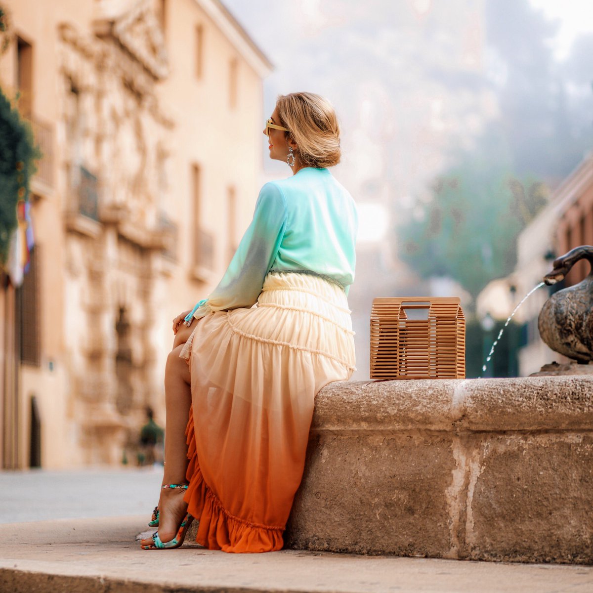 TeresaQBlog's tweet image. Hoy en el blog una nueva propuesta de #invitadaPerfecta de la mano de @Chicwish:
teresaquiroga.com/colores-acidos/ 
Os espero!!