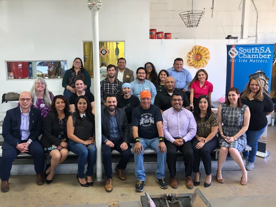 sotxpartnership's tweet image. Our Ambassadors enjoyed watching a live glass blowing demo @garciaartglass. Glass blowing hours are Tuesday - Saturday 9am-12pm and 1pm-3pm.  #GetDownSouth #SanAntonio #LiveFromTheSouthside