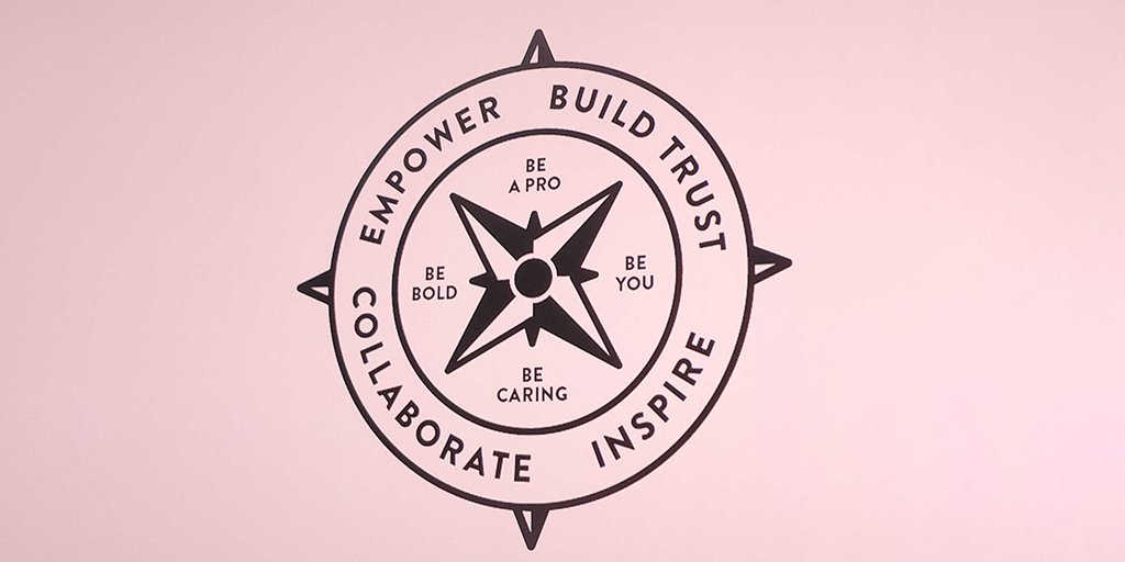 FT_FirstView's tweet image. #Stepforward tapahtumassa vuorossa Scandic ja Riikka Mattila. Näillä johtamisen periaatteilla on noustu parissa vuodessa Great place to work -voittajaksi! Tärkeintä on luottamus siihen, että työkaverit lähtökohtaisesti tekevät parhaansa. #jciturku