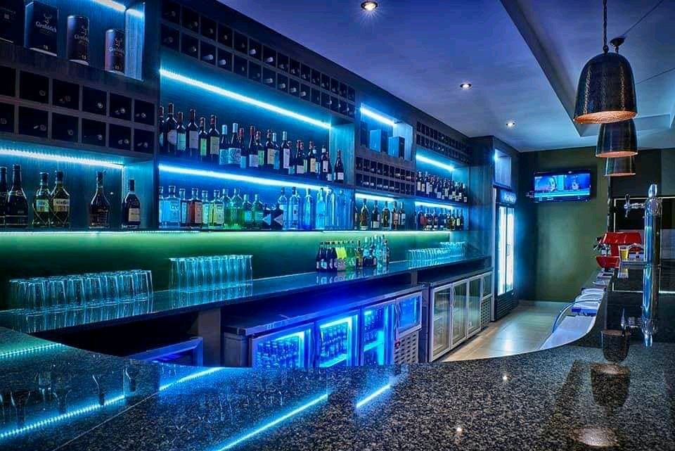 263Nights's tweet photo. As we count down the hours to All Fly Friday with Enzo Ishall, Levels, Dj Fantan, Buffalo Souljah, Gemini Major, Jah Master, Uncle Epatan and many more.... We have stocked your beer, your FOOD is ready. ALL is SET!

#LadiesLove263Nights #263NightsOnAsanka #AllFlyFriday https://t.co/RxUpPgffwJ