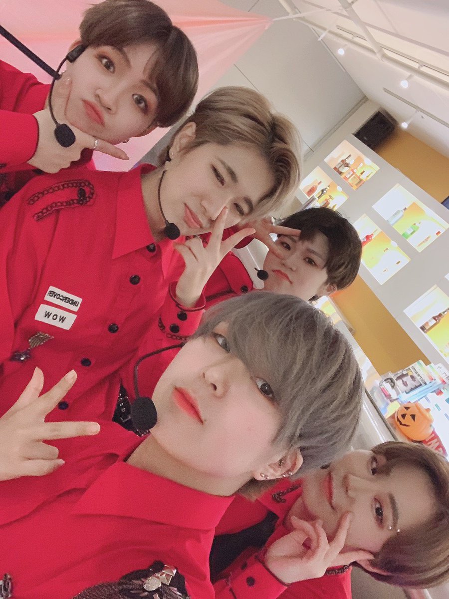 Fishermyae's tweet photo. 遅くなりましたが、、10/22(火)にKjoyintにてA.C.EのUNDERCOVER、そしてDJタイムではCACTUS(Practice ver.)を披露させていただきました🔫🌵
素敵な場を設けて下さった主催者様、スタッフの皆様、出演者の皆様ありがとうございました@JoyintK https://t.co/zXsO209oQO