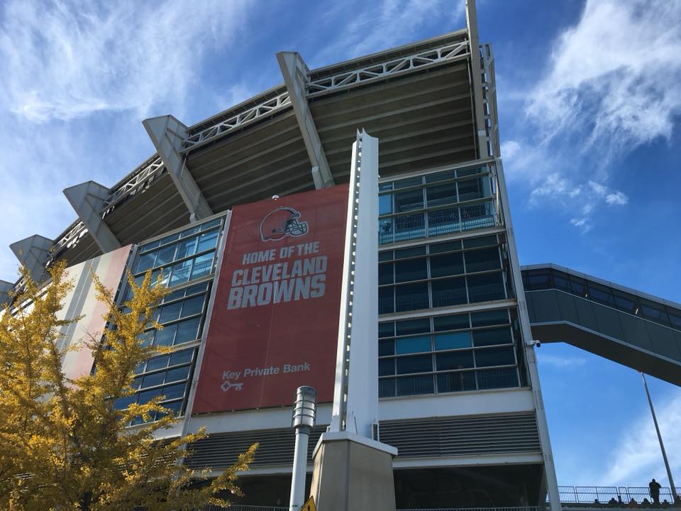 Will we see you November 10? If you're heading to the <a href="/Browns/">Cleveland Browns</a> game that day, you can donate $$ and food on your way in to the game!

<a href="/BrownsGiveBack/">BrownsGiveBack</a> #give10