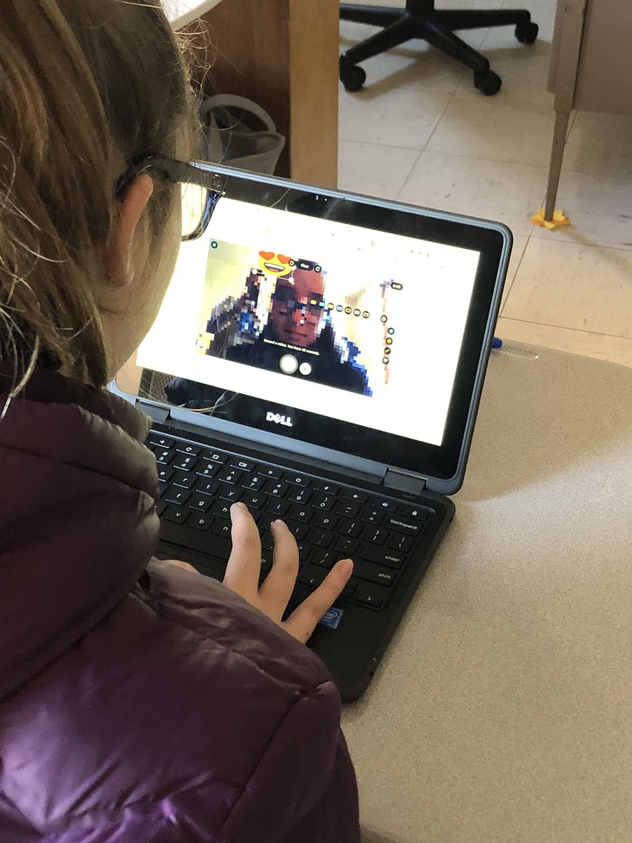 00Rizzy00's tweet photo. #flipgrid Fun day in class learning how to create our own flip grid @00Rizzy00 @jaclynholmesitf @mscarboneisloud @NorthNfa https://t.co/cLKRG93xeO