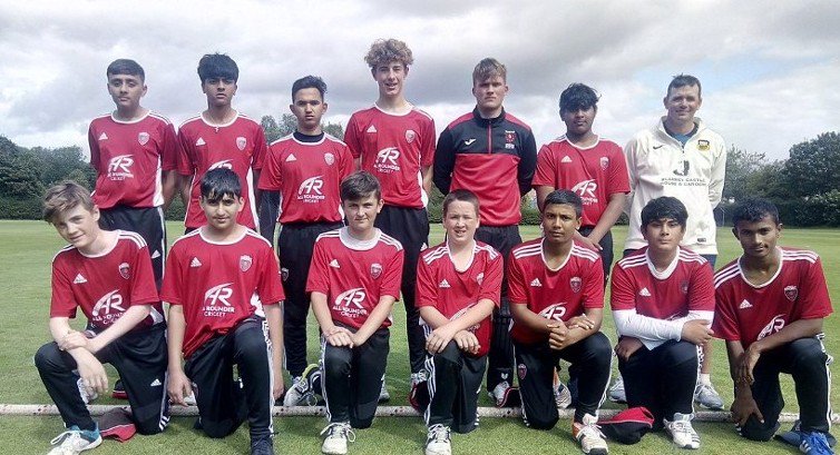 MunsterCricket's tweet photo. A 5-week training program has been organised to assess players ahead of selection for the U15 and U17 #MunsterCricket training squads for the 2020 season.

Full Details &amp; Registration 👇
https://t.co/u3Ud0eVVqi https://t.co/Pc44ziwE2y