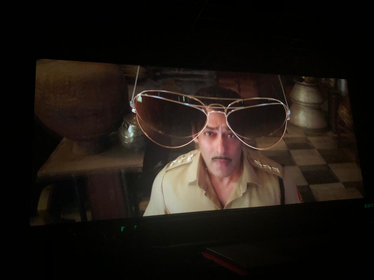 pinkvilla's tweet photo. Here's a sneak peek from the trailer launch of Dabangg 3. Check it out😍
@BeingSalmanKhan 
#SalmanKhan #Dabangg3 https://t.co/pn9Mg9lTye