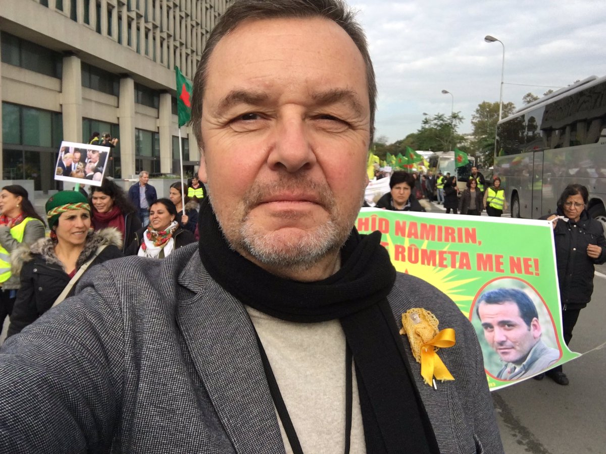 markdemesmaeker's tweet image. Now in Brussels, solidarity with the Kurdish people! Once again victims of geopolitical games #RojavaResistance
