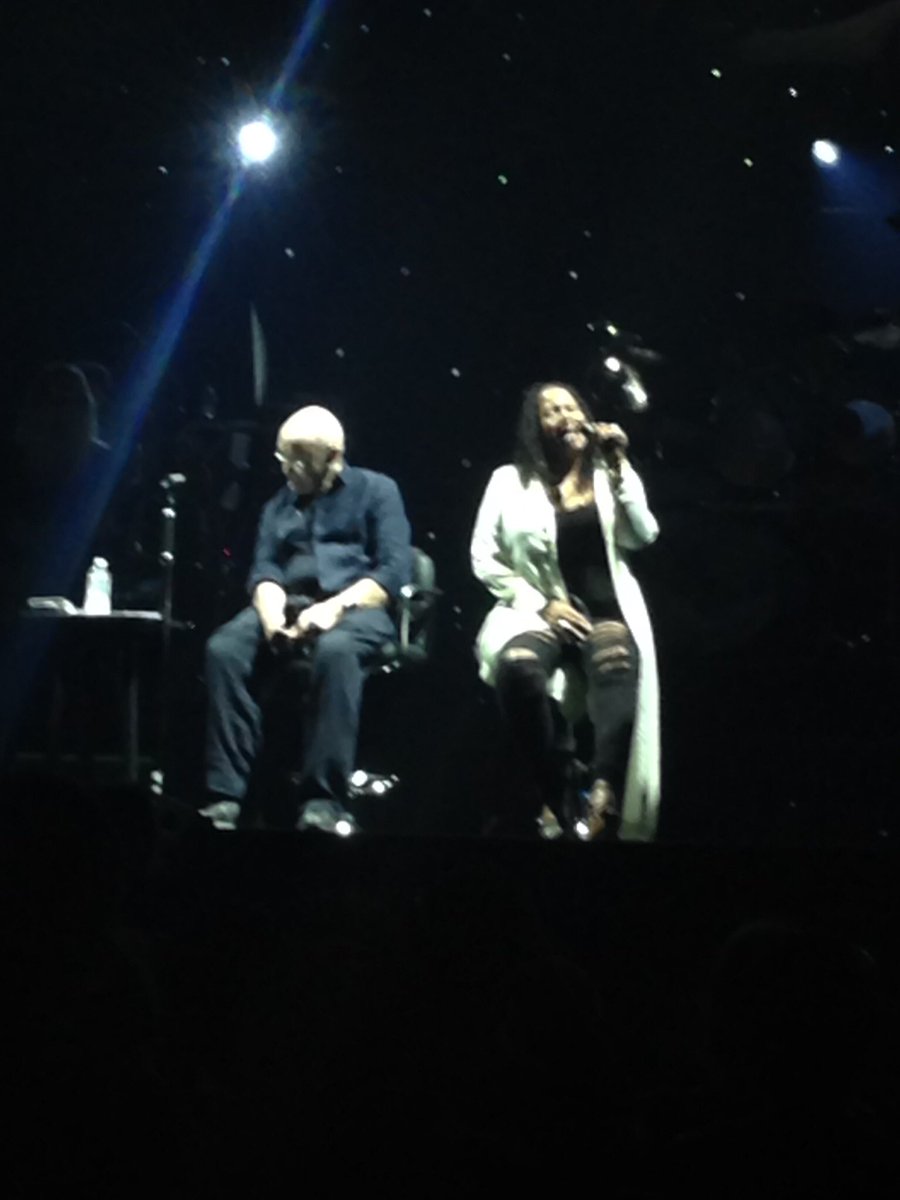 SempleDwayne's tweet image. Accor Arena Paris June2017 #StillNotDeadYetLiveTour