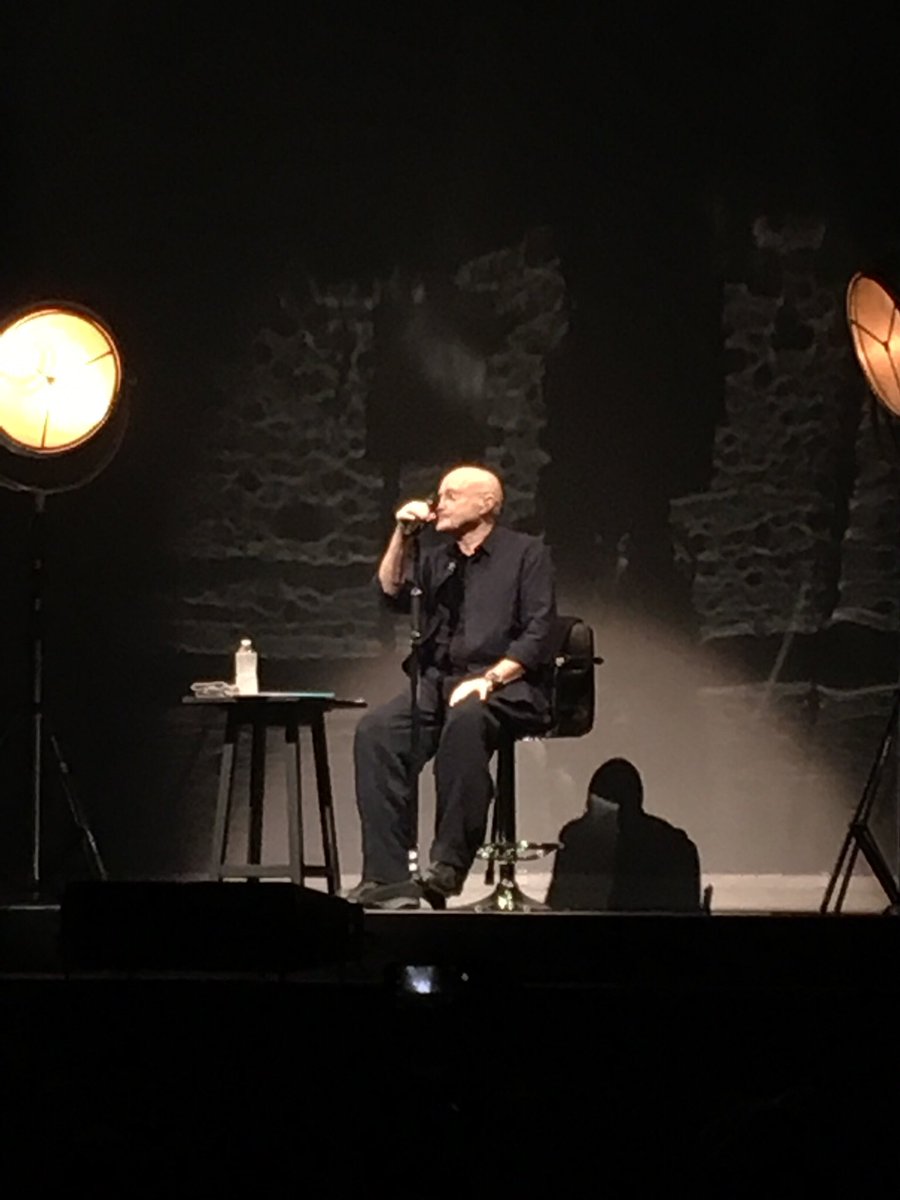 SempleDwayne's tweet image. Accor Arena Paris June2017 #StillNotDeadYetLiveTour