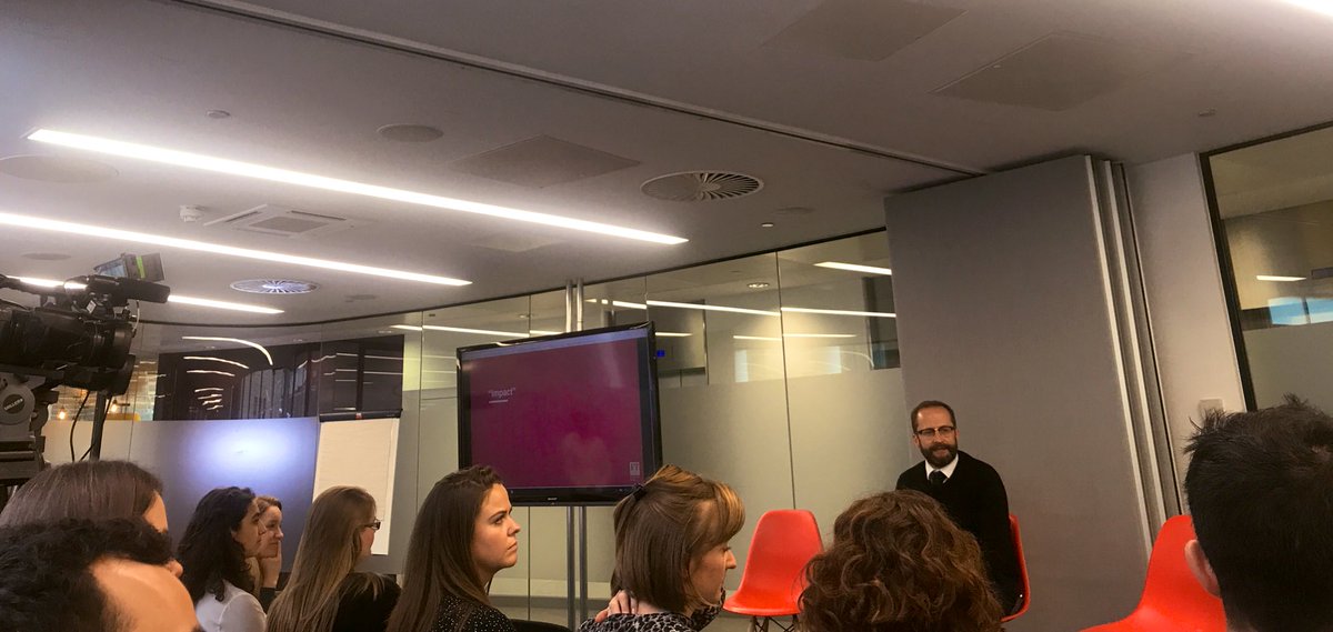 GolinLON's tweet photo. “If you pick the right kind of stories to visualise, it becomes a story in its own right” @theboysmithy from the @FT on making true impact with data journalism at our #GolinMediaWeek event today. https://t.co/vygoHlOgsx