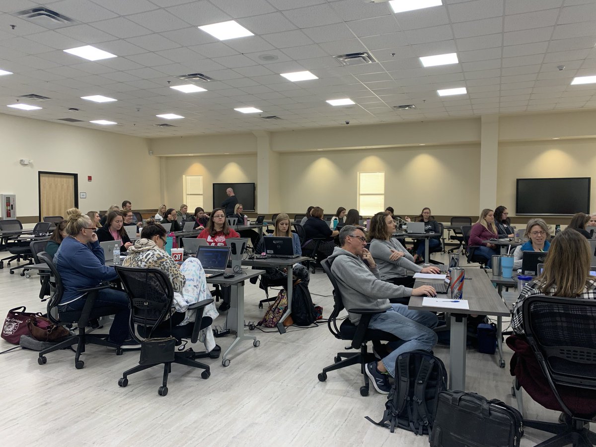 TheMerryHof's tweet image. We’ve got some amazing @CherokeeSchools teachers here at @ITSCCSD today with @butterflynix and @TechJeff09 learning all about @PlayCraftLearn! It’s going to be an amazing day! @DrCarrollcares @blount5