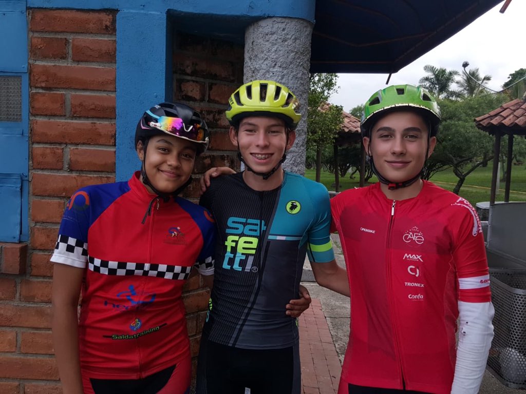 ¡Buenas noticias, ellos son Mariana Gómez, Daniel Osorio y Daniel Calle de la categoría Infantil quienes fueron seleccionados para representar a Medellín en los Departamentales 2019! ¡Éxitos! 🤞 #EscalandoSueños