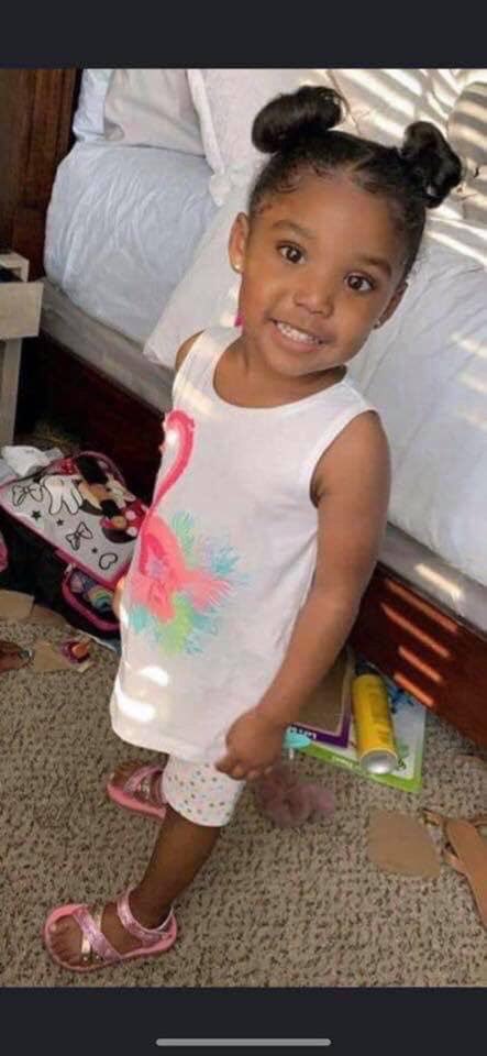 tariq31724394's tweet photo. Long Live You Babies💜💜
#LLJURNEE
#LLCUPCAKE https://t.co/GWA37p2ykf