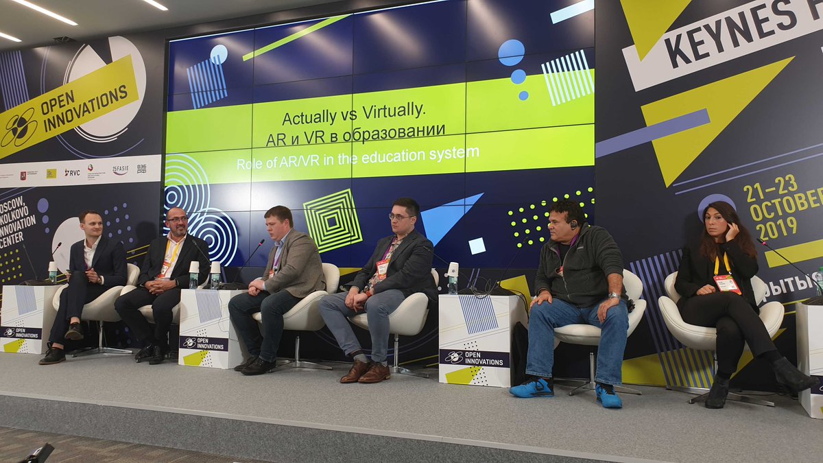 What changes does the introduction of information technology in the educational process entail?
Our Head of development of individual solutions in #VR, 𝗩𝗶𝘁𝗮𝗹𝗶𝗶 𝗦𝘁𝗲𝗽𝗮𝗻𝗼𝘃, discussed advantages of interactive education at one of the business sessions at <a href="/OpenInnoEN/">Open Innovations</a>