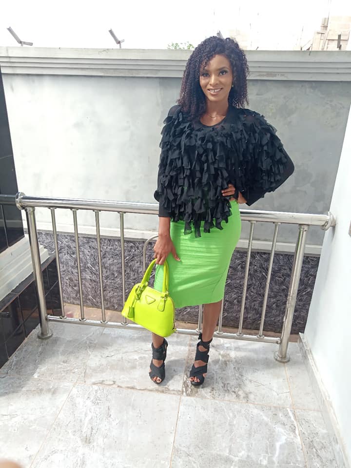 WazobiaOnitsha's tweet photo. #KuleleZone wit #FirstLady_Akwaugo1 @tochi_wazobia 

#RadioGroove: Make Your #Language Music Request. Akwaugo1 Go Play Am for You!

#Akwaugo1 #WazobiaOnitsha #RadioGroove #KuleleZone https://t.co/n4M4nDBHwW