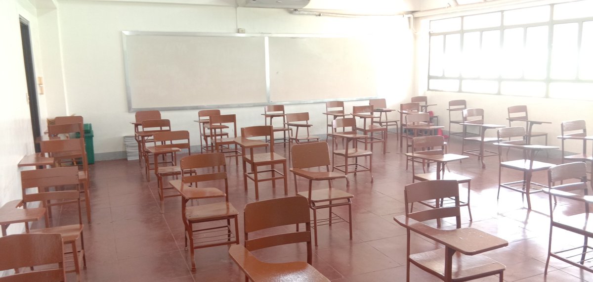 icybrainzZz's tweet photo. School was NOT ALWAYS about studies
It was always about FRIENDS and CRUSH ..
#STEMA
#GOODBYE1STSEM https://t.co/sNrQhck0a3