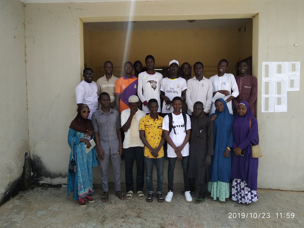 GDSCFCETPot's tweet image. We had our second time meeting with students on python programming DSC

#DevelopersStudentClub
#DSCSSA
#DSCFCETpotiskum