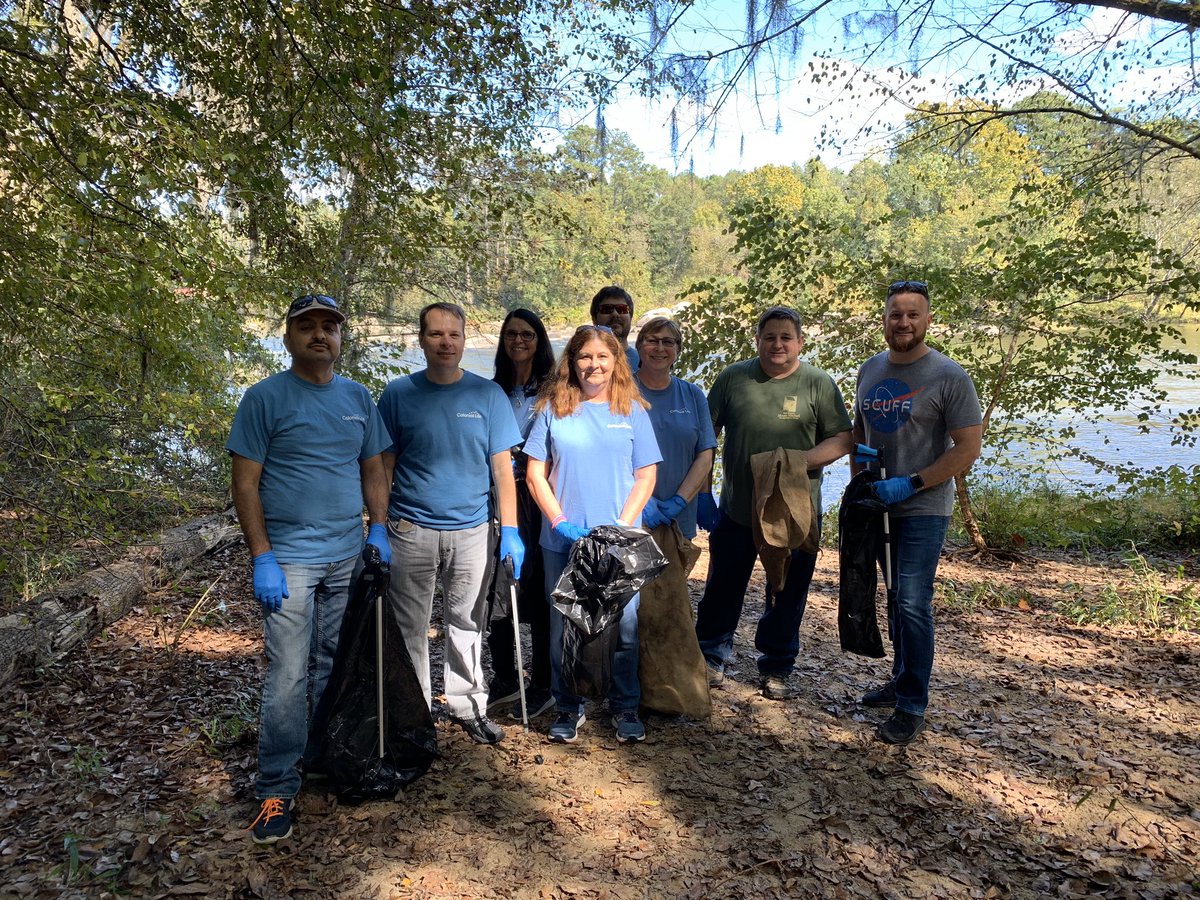 These awesome <a href="/ColonialLife/">Armindo Tenreiro</a> employees spent their Monday afternoon working with @RiverbanksZoo sweeping the Saluda River of garbage. Doing this is so important for the health of our own local river, and it also prevents garbage from flowing into our ocean. ♻️ #ColonialLifeCares