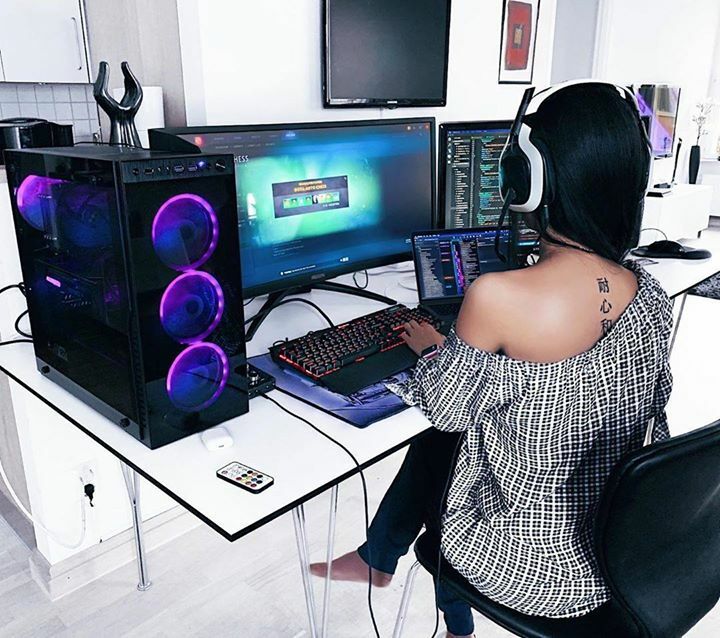 CodePeopleIO's tweet image. 💜🎮🖤Do you play any video games at the moment? 🤗

Credits @travelcodingninja
Follow @codepeopleio

#androidonly #instaprague #artificialintelligence #minimalsetups #linux #mobilegame #newyorkarea #iosdeveloper #sanfranciscocity #coders
