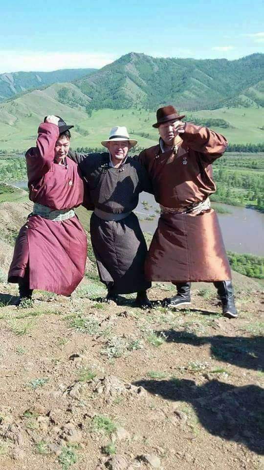 Би уугаагүйээ гэдэг хөөрхөн зураг