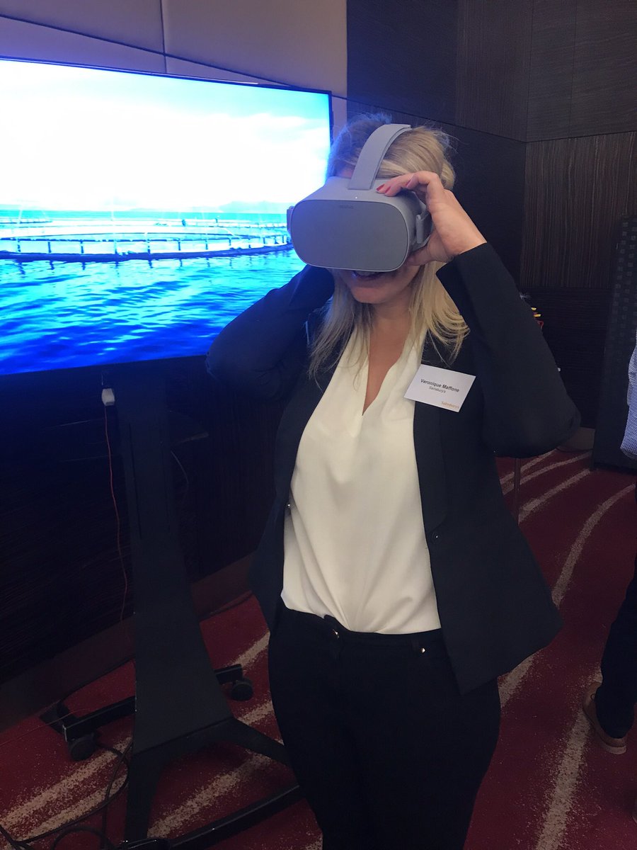 Our Aquaculture &amp; Fisheries expert @AllyD_JS talks us through delivering efficient global traceability systems. He presented <a href="/MowiScotlandLtd/">Mowi Scotland Limited</a> with an award for their amazing work on #FacetimeAFarmer whilst <a href="/VMaffone/">Veronique Maffone</a> virtually explores one of Mowi’s stunning farms  #JSFC2019