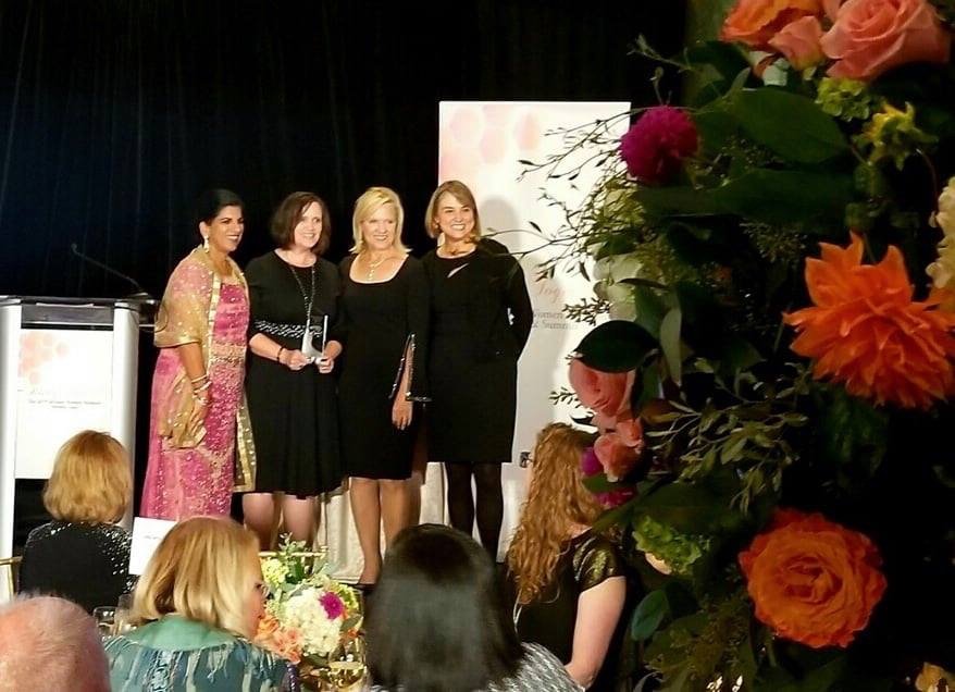 MillionWMentors's tweet photo. Congrats to MWM Pennsylvania & Beverly Magda for earning the Outstanding State Achievement Award last night for their #mentoring work across the Keystone State & doubling participation in PA #GirlsInSTEM Day this past year! #MWMPA #MWM5YearCelebration #MWMGala2019 https://t.co/iSlBp27nqM