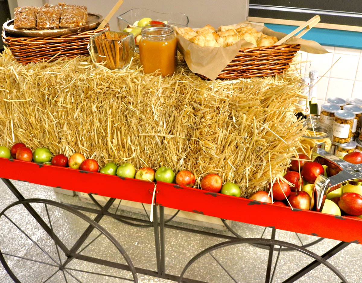 CHEFBCEC's tweet photo. Thank you #AFP2019 for coming to the #BCEC! Here’s some #fallspiration that’s perfect comfort food for this rainy day🍎 https://t.co/SMw8Vqa9fB