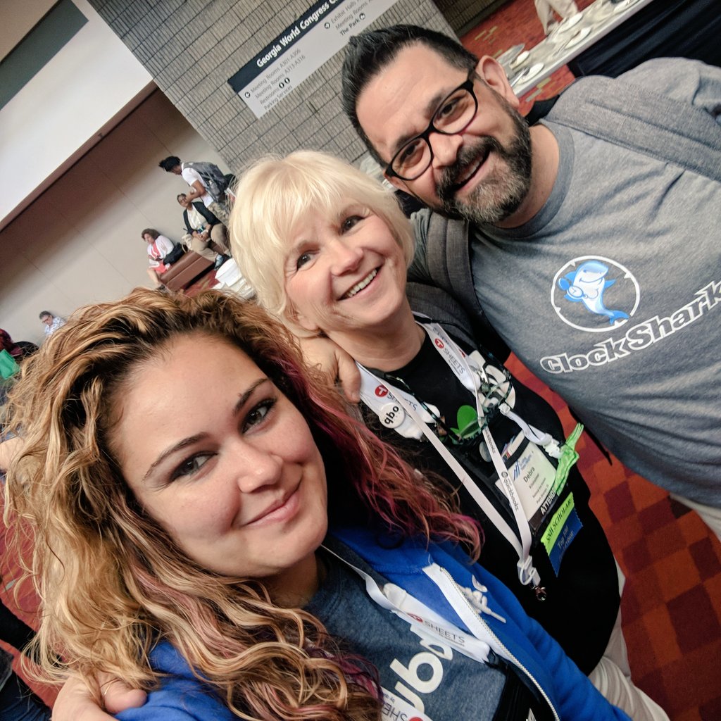 TotallyKellyG's tweet photo. Fun fact, @NeverCallMeRich and I met at a conference, and now I can't imagine not knowing him! I'm sure we'll cover that during #chatswithchata #QBConnect #connectcollaboratetransform https://t.co/tgQfrOunrn