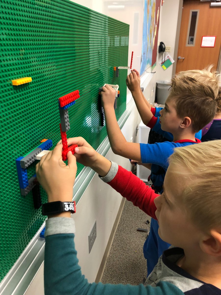BushQUEST's tweet photo. Ducks in the HOUSE (aka STEAM lab!) #happycampers #creating #problemsolving #thisishowwelearn
@Bush_Stars @LauraWBushPTA @AllisonJBailey @degiliosducks https://t.co/xfRgRfr5TD