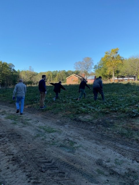 copycei's tweet photo. And there you have it, everyone getting after it and Mark standing there watching....  😂😜 Very proud to be a part of the @MorrisvilleNC day of service!! #CEIserves #CEIstrong #volunteers @CharityNav @VolCaregiving @VolunteerMatch https://t.co/CPBfGQeflH